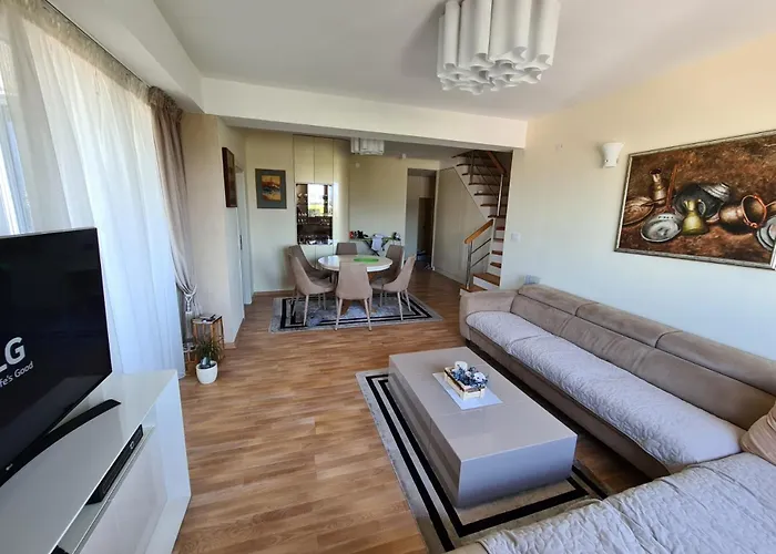 President River View *